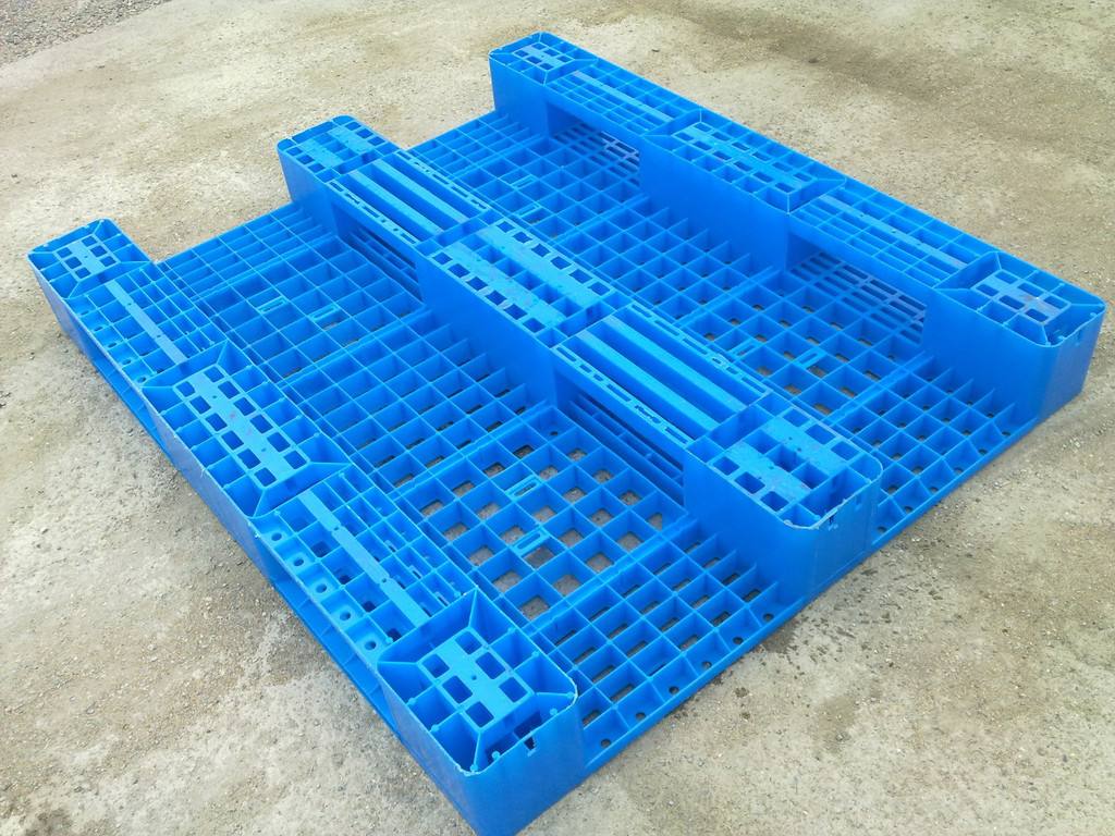 <a  target='_blank'>塑料托盘厂家